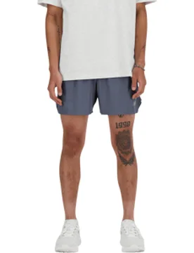 RC SHORT 5INCH Herren Graphite S - New Balance - FashionsVida