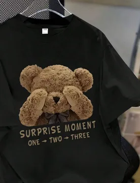 Camiseta de manga corta con cuello redondo y estampado gráfico minimalista de oso de dibujos animados para niñas preadolescentes, nueva colección d - Shein - FashionsVida