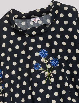 Blusa de mujer amplia con estampado de lunares y bordado - Niza - FashionsVida