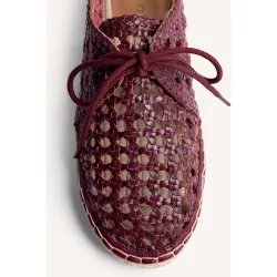 Bluchers de mujer de piel trenzada a mano con cordones y piso de yute