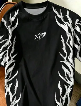 Camiseta deportiva de manga corta con cuello redondo y estampado de estrellas para hombre, gimnasio - Shein - FashionsVida