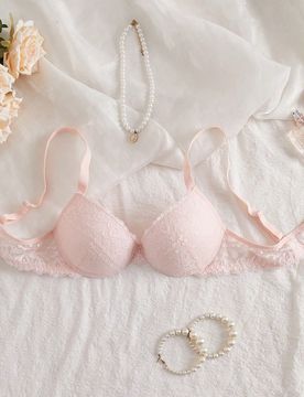 Pieza Sujetador con aros y relleno con tirantes anchos de encaje para mujeres con busto pequeño