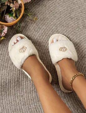 Pantuflas cómodas, suaves y de moda para el hogar, adecuadas para uso interior y exterior. Son la opción ideal para entusiastas de la moda, pantufla - Shein - FashionsVida