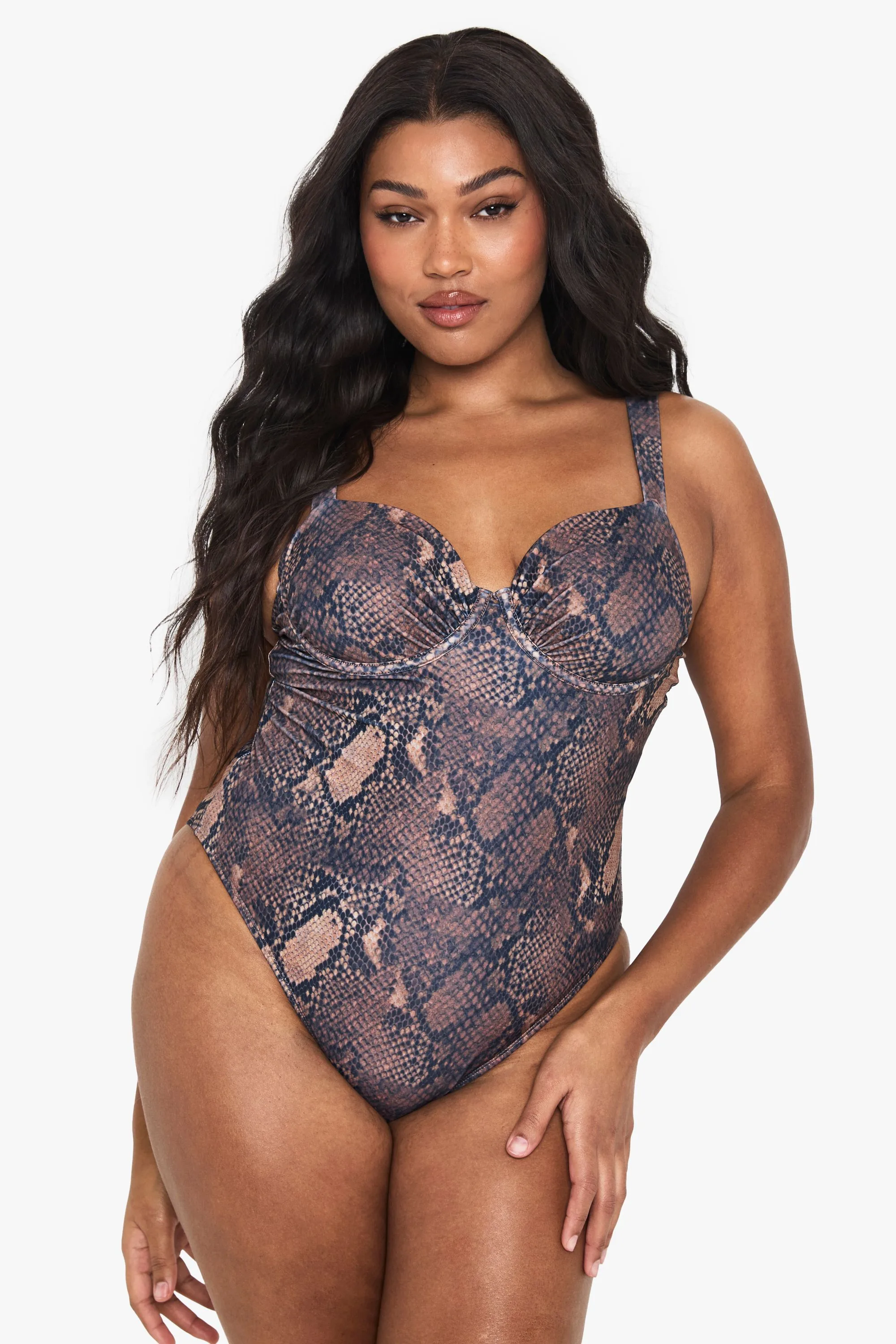 Womens Plus Snake Print Underwire Swimsuit - Monochrome Multi - Size 28 - Boohoo - FashionsVida