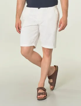 Bermuda chino bianchi in gabardina di cotone stretch - Priority House - FashionsVida
