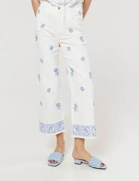 Women's White Floral Embroidered Wide Leg Jeans Size: Large - White - Size: L - Liquorish - FashionsVida