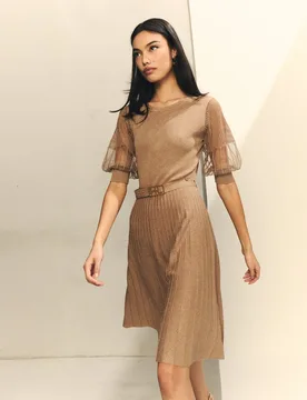 Vestido corto de punto con mangas con contraste transparente y cinturón - Hannibal Laguna Collection - FashionsVida