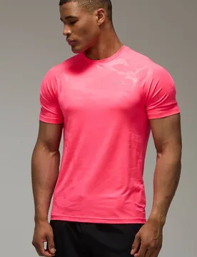 Men's Active Camo Regular Fit T-Shirt Neon-Pink Size Large Neon-Pink L - boohooMAN - FashionsVida