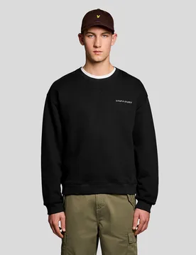 Men's Heavyweight Script Sweatshirt in Black - Lyle & Scott - FashionsVida