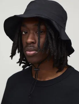 Men's Packable Bucket Hat Black Black One Size - boohooMAN - FashionsVida