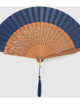 Abanico de madera Garcia con calado geométrico y paisaje negro - Abanicos Garcia - FashionsVida