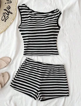Conjunto informal de verano de 2 piezas para niñas preadolescentes con camiseta asimétrica de hombros descubiertos con textura a rayas y pantalones - Shein - FashionsVida