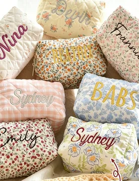 Pieza Bolsa de cosméticos/bolsa de almacenamiento/bolsa de aseo personalizada bordada con flores, de gran capacidad y peso ligero, de uso versátil, - Shein - FashionsVida
