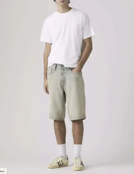 Bermuda jeans baggy Levi's lavaggio chiaro sabbiato - Levis - FashionsVida