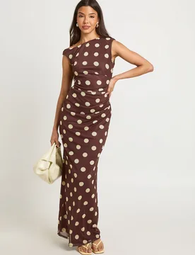 Womens Tonal Polka Dot Asym Neckline Maxi Dress - Chocolate - Size 8 Uk - Boohoo - FashionsVida