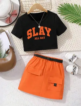 Conjunto de camiseta con estampado de letras y falda con bolsillo con solapa para niñas preadolescentes - Shein - FashionsVida