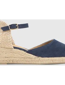 Alpargatas de cuña de mujer Carol con talonera trenzada y cierre de hebilla - Castañer - FashionsVida