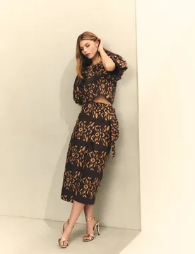 Falda midi pareo bordada - Hannibal Laguna Collection - FashionsVida