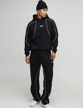 Herren Regular Fit Herren Kapuzen-Trainingsanzug mit Paspelierung Black Größe 4XL - boohooMAN - FashionsVida