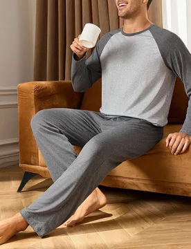 Piezas Conjunto de pijama de hombre con top de manga larga y pantalones con parches de color contrastante, ropa básica de estar en casa para otoño e - Shein - FashionsVida