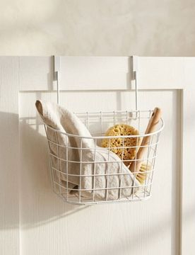 Cestino in filo metallico da appendere alla porta - bianco