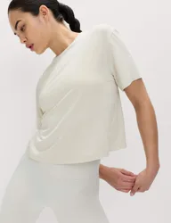 Essential Round Neck Boxy T-Shirt Vanilla female