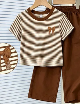 Piezas/Sets Conjunto básico casual y relajado de unicolor, estampado de caballo, dobladillo irregular, diseño fruncido lateral, camiseta de manga co - Shein - FashionsVida