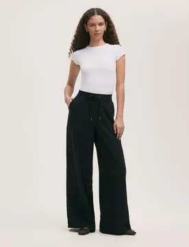 Drawstring Wide Leg Trousers Black female - Finery London - FashionsVida