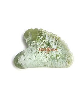 Pietra da massaggio - Gua Sha cuore con denti Giada verde verde chiaro - Sentara - FashionsVida