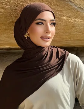 Pieza Pañuelo casual de mujer de unicolor clásico y simple con borde, pañuelo de jersey de viscosa de tela de punto premium, pañuelo de estilo tur - Shein - FashionsVida