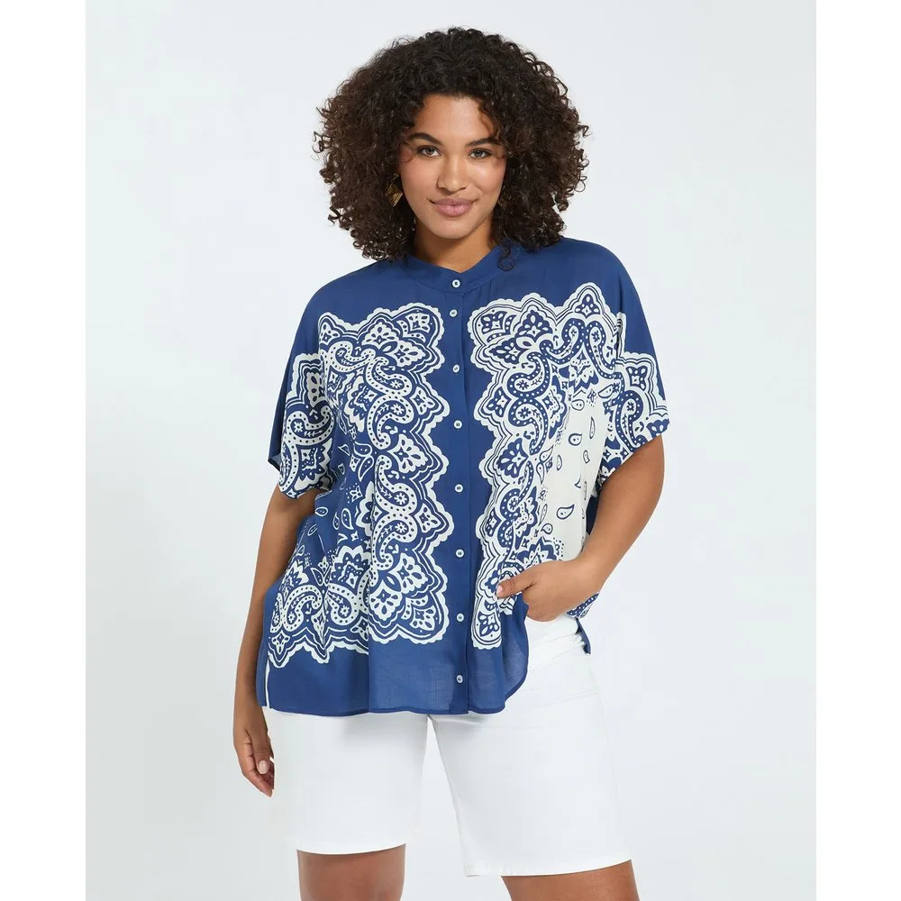 Blusa de mujer estampado bandana en viscosa cierre con botones - Fiorella Rubino - FashionsVida