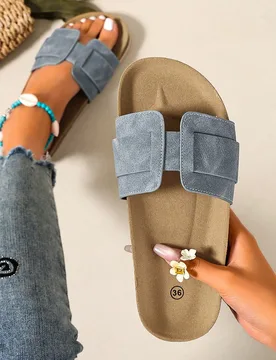 Sandalias casuales de moda para mujer con suela gruesa, estilo influencer, nuevas para primavera/verano, cómodas chanclas holgadas negras para verano - Shein - FashionsVida