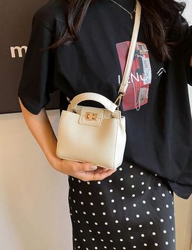 Bolso de uso diario de moda, bolso de lujo ligero para mujer, bolso bandolera exquisito de cuero PU, versátil y premium, adecuado para ocasiones de t