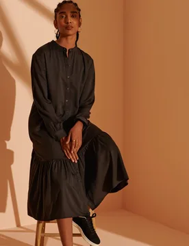 Superdry Damen Schwarz Cult Studios Gestuftes Limited Edition Hemdkleid, Größe: 36 - 130.00 - FashionsVida