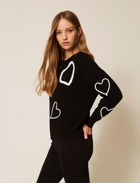 Pull avec broderie de caurs