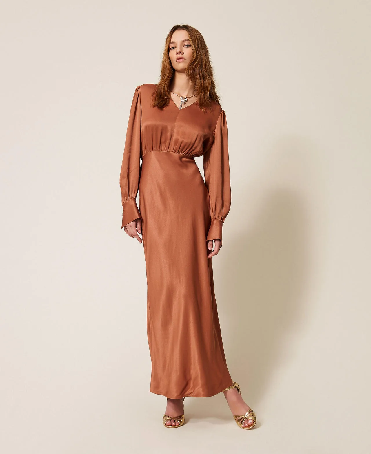 Twinset Robe longue en satin - TWINSET - FashionsVida
