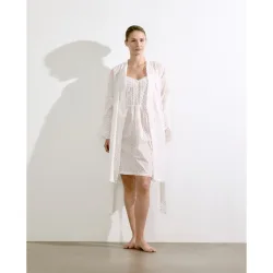 Bata corta con lazada de mujer