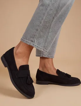 Women's Riley Faux Suede Tassel Detail Loafers in Natural Black Size: 8 - Natural Black - Size: 8 - OASIS - FashionsVida