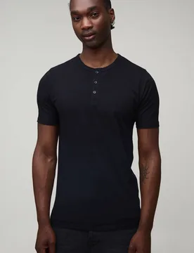 Herren Großes Essential Schmal Geschnittenes Henley-Oberteil Black Größe XL - boohooMAN - FashionsVida