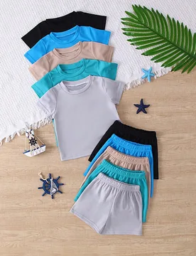 Conjunto de 10 piezas para niños, camiseta de punto de tela colorida versátil y shorts coloridos, ligero para exteriores, primavera y verano - Shein - FashionsVida