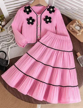 Conjunto elegante para niñas jóvenes - Blusa de manga abullonada corta combinada con falda de talle alto. El diseño de manga abullonada en la blusa - Shein - FashionsVida