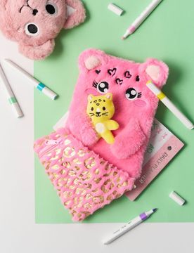Quaderno A5 in peluche con zip e mini peluche - rosa shocking