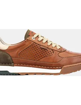 Zapatillas de hombre de piel en color - Pikolinos - FashionsVida
