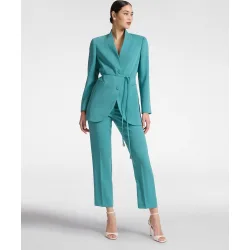 Pantalones de mujer de cady ajuste ceñido y luego recto hacia el bajo