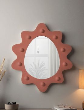 Specchio dalla forma irregolare - rosa