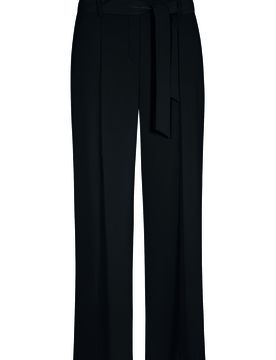 Agatha Cropped female