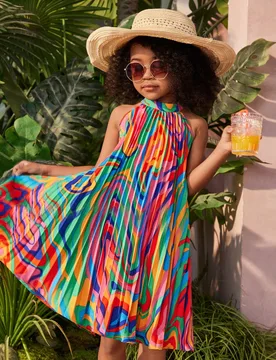 Vestido de verano/vacaciones para niña joven con patrón geométrico tejido y plisado halter - Shein - FashionsVida