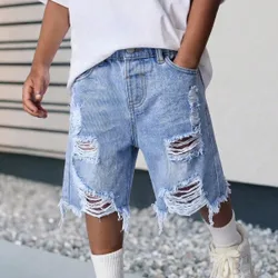 Pantalones cortos de mezclilla azul desgastados de corte holgado para niños