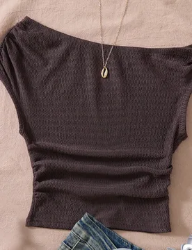 Top de punto asimétrica de hombro en color marrón sólido y texturizado para niña preadolescente de moda informal - Shein - FashionsVida