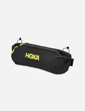 Hoka Hip Pack 2.5L in Black - HOKA - FashionsVida